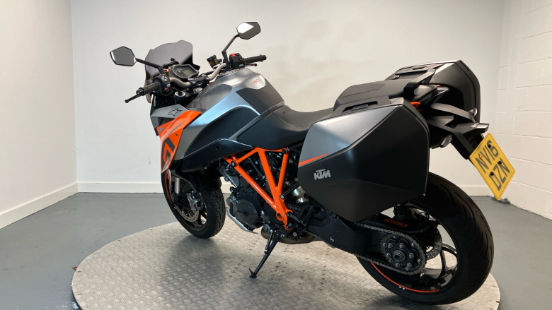 Ktm Superduke 1290 Super Duke GT (16MY)